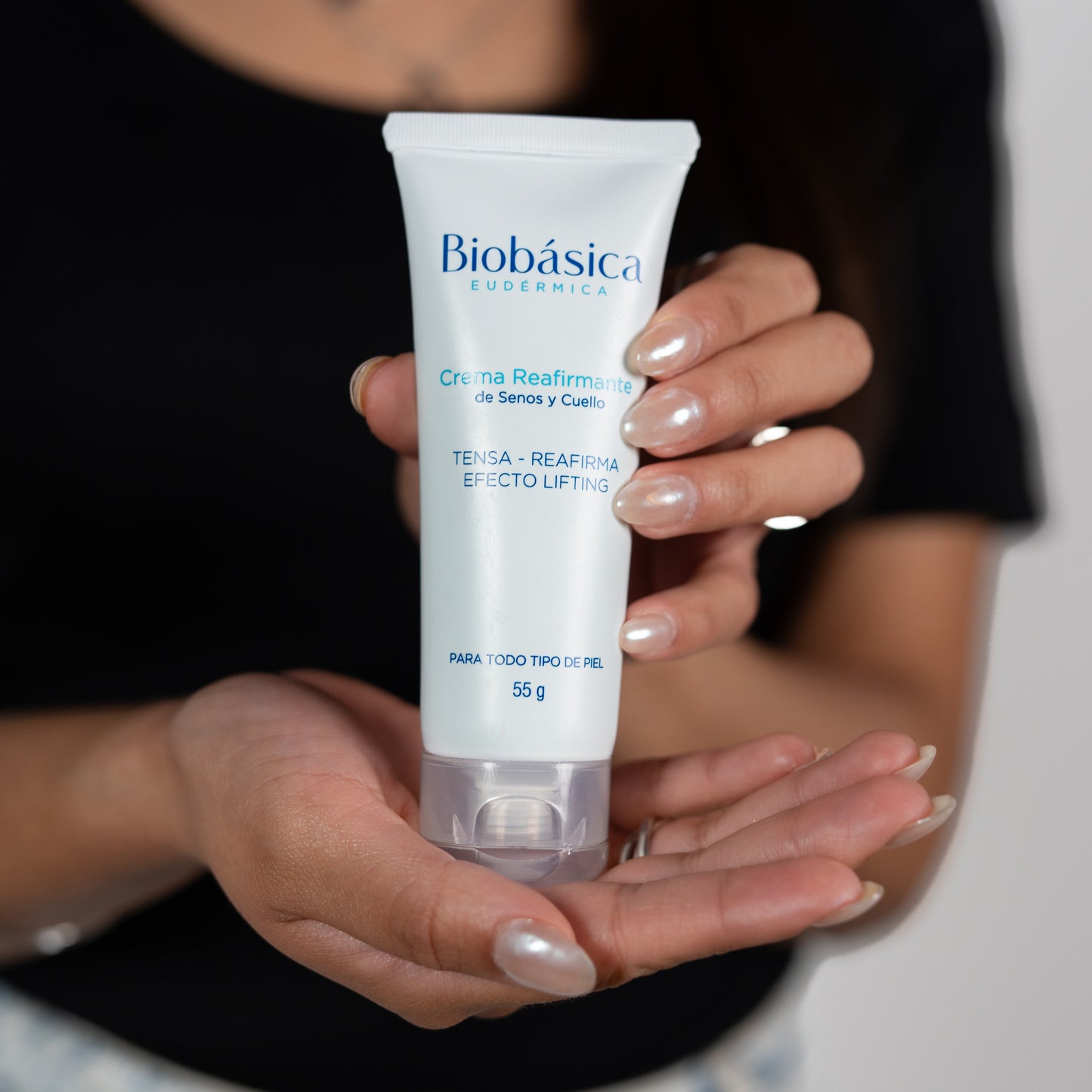 Crema reafirmante para cuello y escote